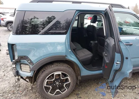 2021 Ford Bronco Sport Big Bend z USA, uszkodzony, nr VIN 3FMCR9B66MRA11983